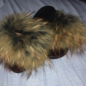 Fur slides, very fluffy and movable